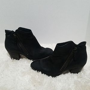 Paul Green Aubrey leather zip ankle boots